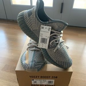 yeezy tennis shoes womens